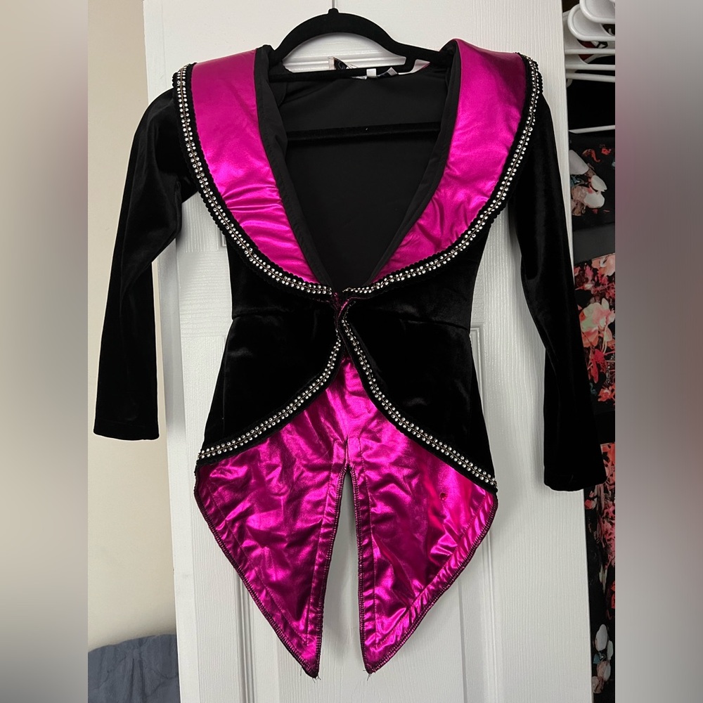 Chic Kids Dance Costume in Black and Pink